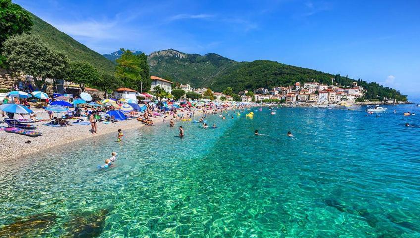Apartments Blue & Green Mošćenička Draga المظهر الخارجي الصورة